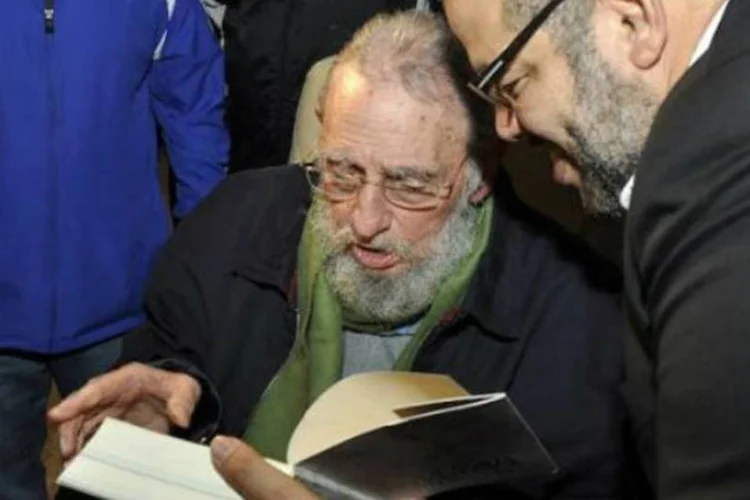 Fidel Castro (C), ex-presidente cubano: após uma crise de energia elétrica em 2004, Fidel lançou um programa que propiciou a troca de velhos equipamentos (AFP)