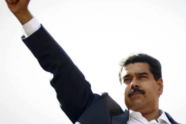 
	Nicol&aacute;s Maduro: aumento tem como objetivo &quot;proteger a classe trabalhadora, que &eacute; a primeira v&iacute;tima da infla&ccedil;&atilde;o&quot;, disse presidente em discurso
 (Carlos Garcia Rawlins/Reuters)