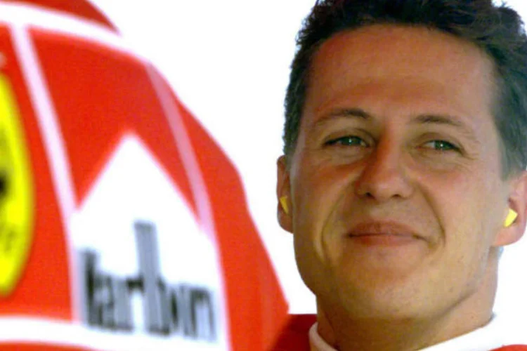 Michael Schumacher em 1998: heptacampeão sofreu uma queda em uma pista de esqui (Radu Sigheti/Files/Reuters)