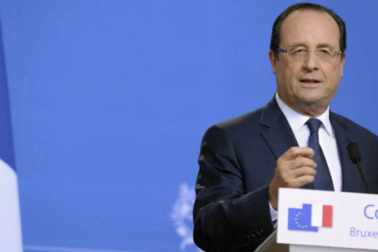 
	Fran&ccedil;ois Hollande: presidente da Fran&atilde; chegar&aacute; ao Brasil acompanhado por oito ministros e por representantes de 50 empresas francesas, que explorar&atilde;o novas oportunidades aqui
 (Laurent Dubrule/Reuters)