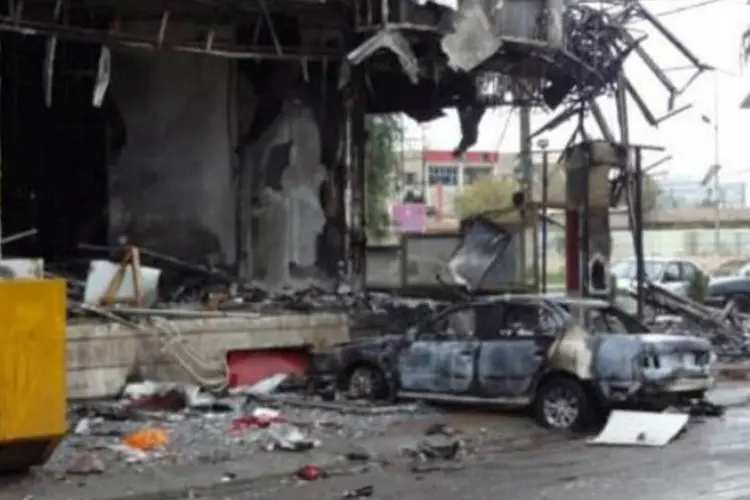 Local de um ataque terrorista a um shopping em cidade iraquiana: a explosão deixou também 22 feridos (AFP)