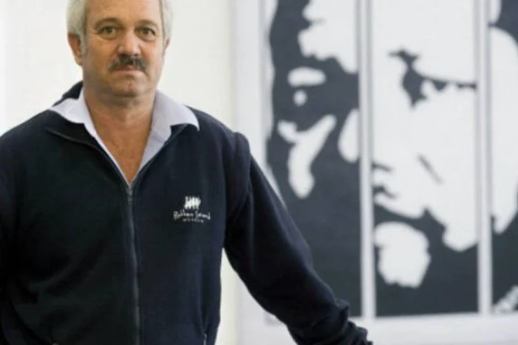 Christo Brand, um dos principais carcereiros que Mandela teve na prisão de Robben Island: "quando foi libertado, a prisão ficou vazia para mim", declarou (Getty Images)