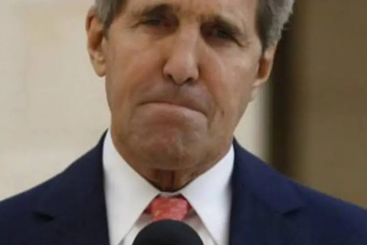 
	O secret&aacute;rio de Estado americano, John Kerry: secret&aacute;rio pediu que o governo da Ucr&acirc;nia &quot;ou&ccedil;a as aspira&ccedil;&otilde;es de seu povo&quot;
 (AFP)