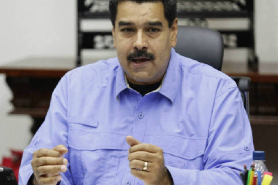 Maduro põe em alerta corpos de segurança após blecaute