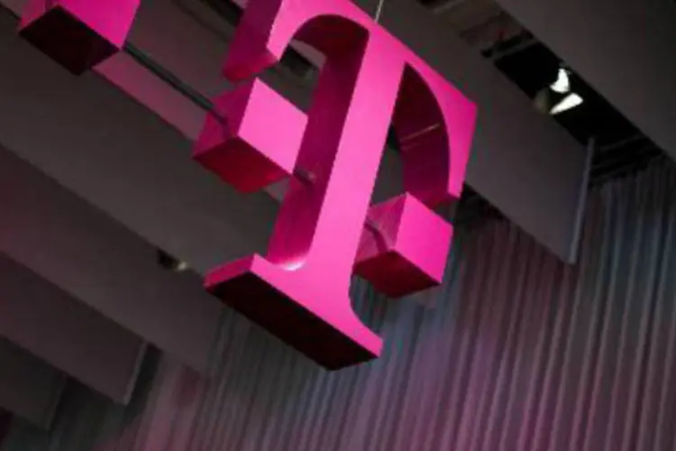 Grupo alemão de telecomunicações Deutsche Telekom: entre 4 mil e 6 mil postos de trabalho estariam ameaçados na T-Systems nos próximos 3 anos (Odd Andersen/AFP)