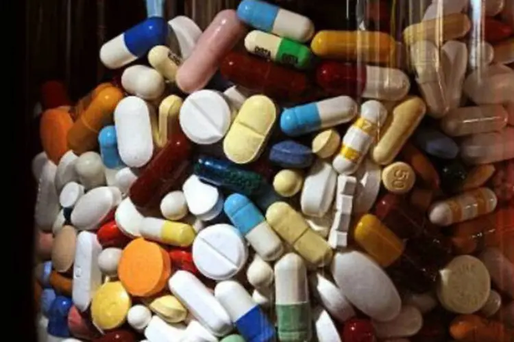 Comprimidos: redução dos investimentos ocorreu depois de uma série de fracassos de testes clínicos (Philippe Huguen/AFP/AFP)