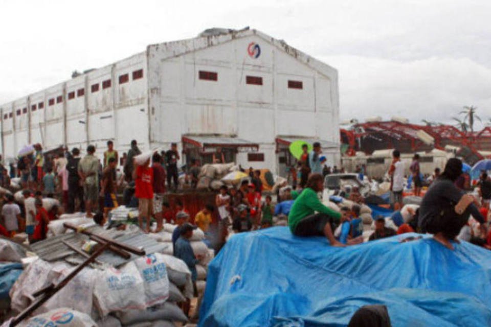 Invasão em armazém deixa pelos menos 8 mortos nas Filipinas