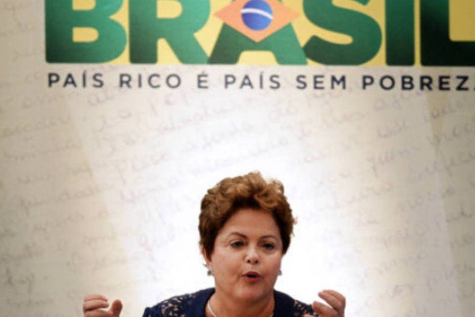 Dilma recebe credenciais de embaixadores de 19 países