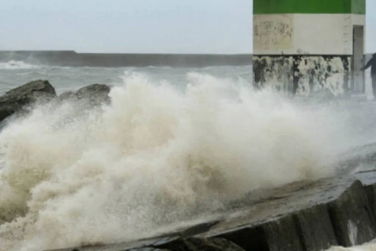 Litoral da Holanda, atingida por temporal: temporal atravessou o Reino Unido e o Mar do Norte e atingiu zonas do norte da França, Bélgica e Holanda (Getty Images)