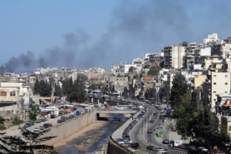 Fumaça é vista em local de conflito no Líbano: entre os feridos 91 são civis e oito militares, disseram fontes policiais (Getty Images)