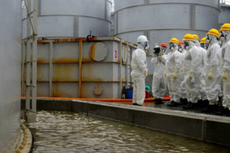 
	Inspetores na central nuclear de Fukushima: autoridade expressou sua preocupa&ccedil;&atilde;o com a gest&atilde;o da operadora Tokyo Electric Power (Tepco)
 (Getty Images)