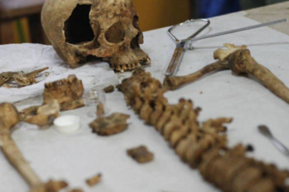 Tumba de 1.000 anos com múmias é descoberta no Peru