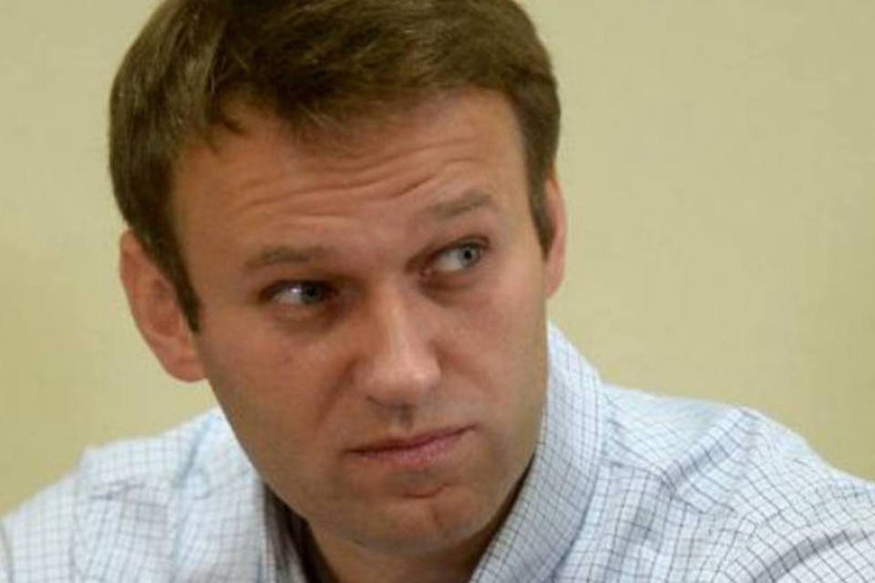 Opositor russo Alexei Navalny evita a prisão