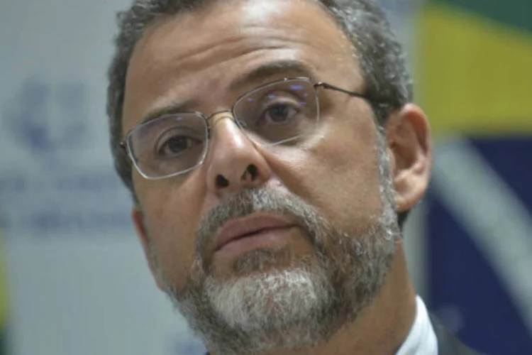 
	Tulio Maciel, chefe do Departamento Econ&ocirc;mico do BC: segundo Maciel, a balan&ccedil;a comercial e o segmento de servi&ccedil;os foram os itens que mais puxaram o d&eacute;ficit para cima ao longo de 2013
 (Elza Fiúza/ABr)