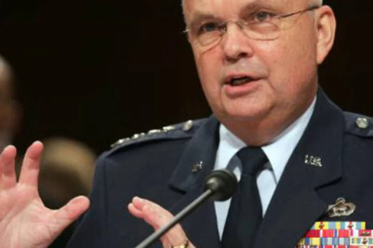 
	Michael Hayden: &quot;Eu n&atilde;o sei se o relat&oacute;rio divulgado ontem &eacute; historicamente preciso&quot;
 (Saul Loeb/AFP)