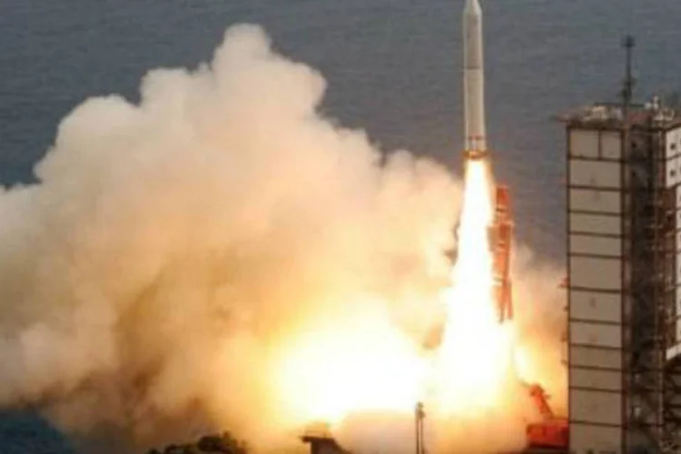 Foguete é lançado da plataforma da agência de exploração espacial japonesa Jaxa (AFP/AFP)