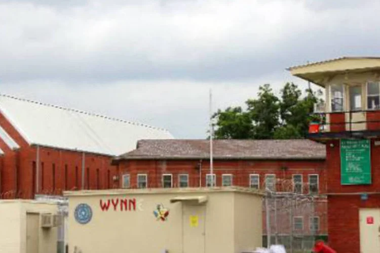 
	Pris&atilde;o nos EUA: estrangeiros acumularam penas de pris&atilde;o de 3.680 anos a mais que nacionais
 (Chantal Valery/AFP)