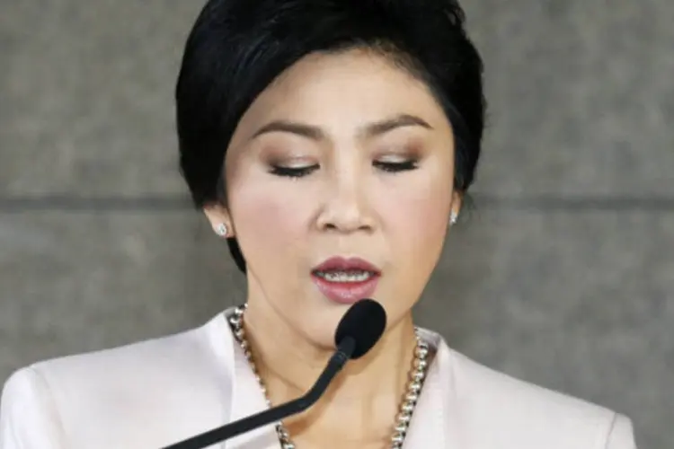 
	Primeira-ministra interina da Tail&acirc;ndia, Yingluck Shinawatra: Yingluck resiste &agrave; press&atilde;o, e seus apoiadores, conhecidos como &quot;camisas vermelhas&quot;, convocaram uma grande manifesta&ccedil;&atilde;o para domingo em Bangcoc
 (Athit Perawongmetha/Reuters)