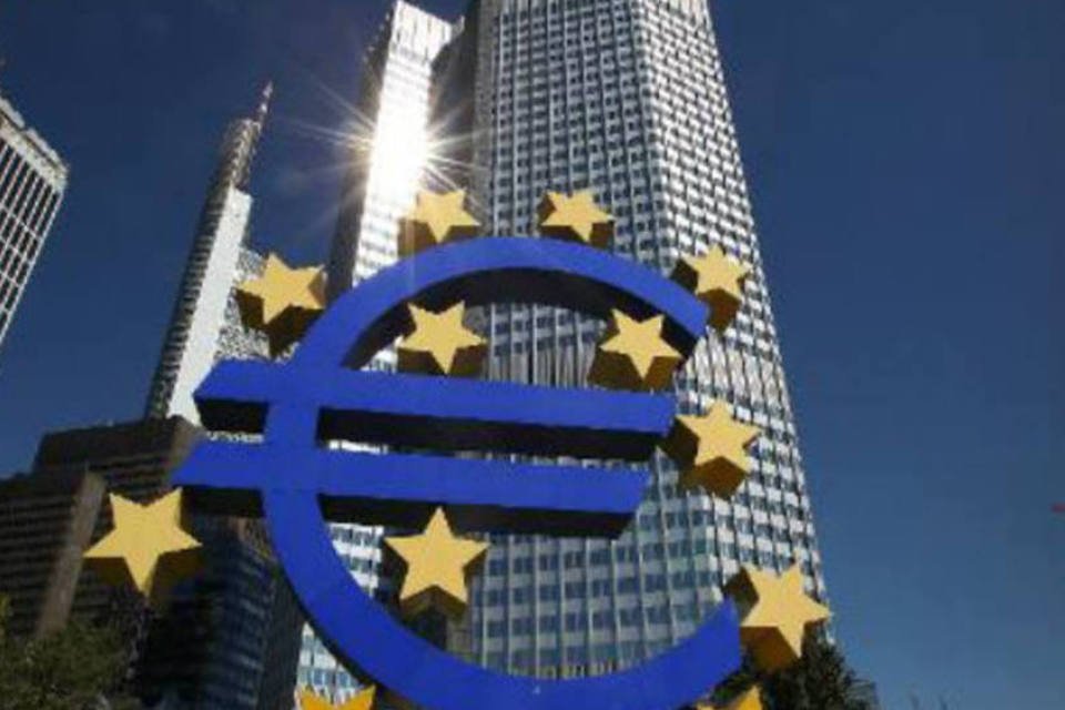 Confiança do consumidor da zona do euro melhora em março