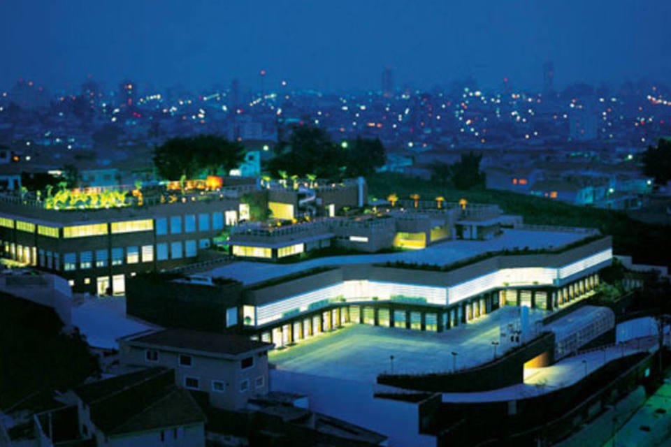 Lucro do Fleury cai 30,1% no 3º tri, a R$ 18,3 mi