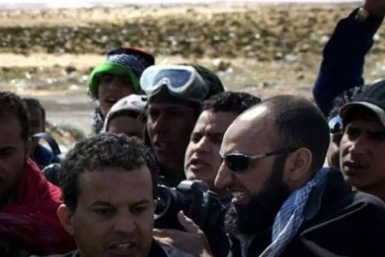 Fotógrafo da AP a salvo, entre rebeldes líbios (AFP)