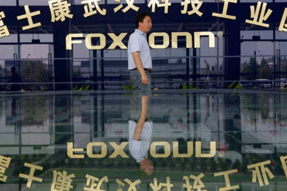 Foxconn pode se tornar operadora sem fio, diz jornal