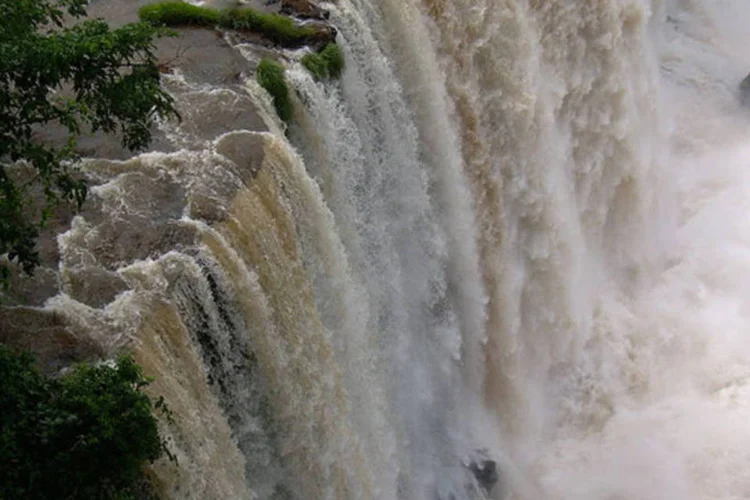 
	Foz do Igua&ccedil;u: o &ocirc;nibus retornava de uma excurs&atilde;o de P&aacute;scoa que saiu de S&atilde;o Paulo e havia ido para Foz do Igua&ccedil;u (PR) na sexta-feira
 (Creative Commons)