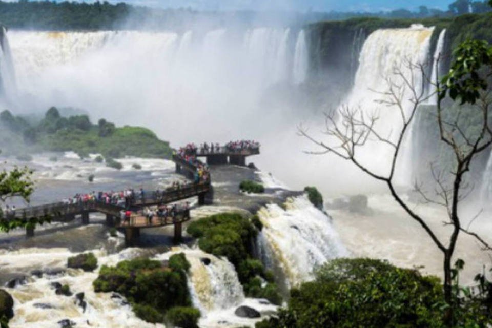 Foz do Iguaçu: suas cataratas são consideradas maior queda d’água em volume do mundo (Deni Willians/Creative Commons)