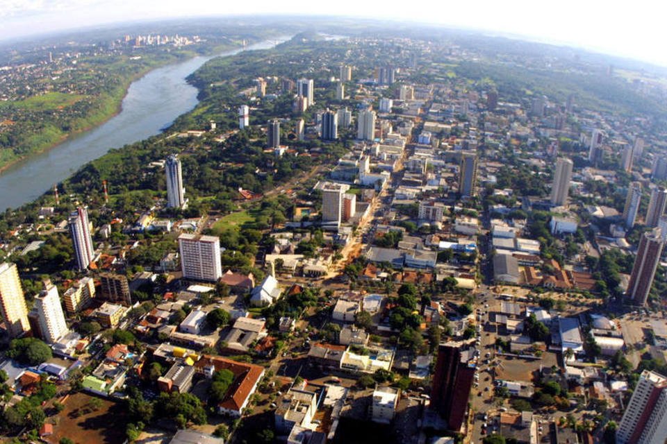 Vista aérea de Foz do Iguaçu, no Paraná: lideranças locais estão implantando o primeiro bairro inteligente do país, com iniciativas de inovação nas áreas de segurança pública, mobilidade urbana, meio ambiente e integração com a comunidade (Divulgação/Prefeitura de Foz do Iguaçú/Divulgação)