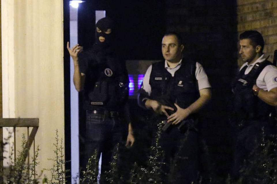 Suspeita de planejar atentado em Paris jurou lealdade ao EI