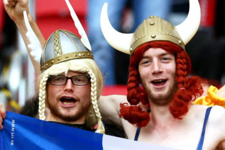 
	Torcedores no jogo da Fran&ccedil;a em Porto Alegre
 (Quinn Rooney/Getty Images)