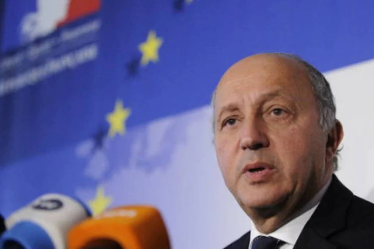 O chefe da diplomacia francesa Laurent Fabiu em coletiva de imprensa em Bruxelas, Bélgica (©afp.com / John Thys)