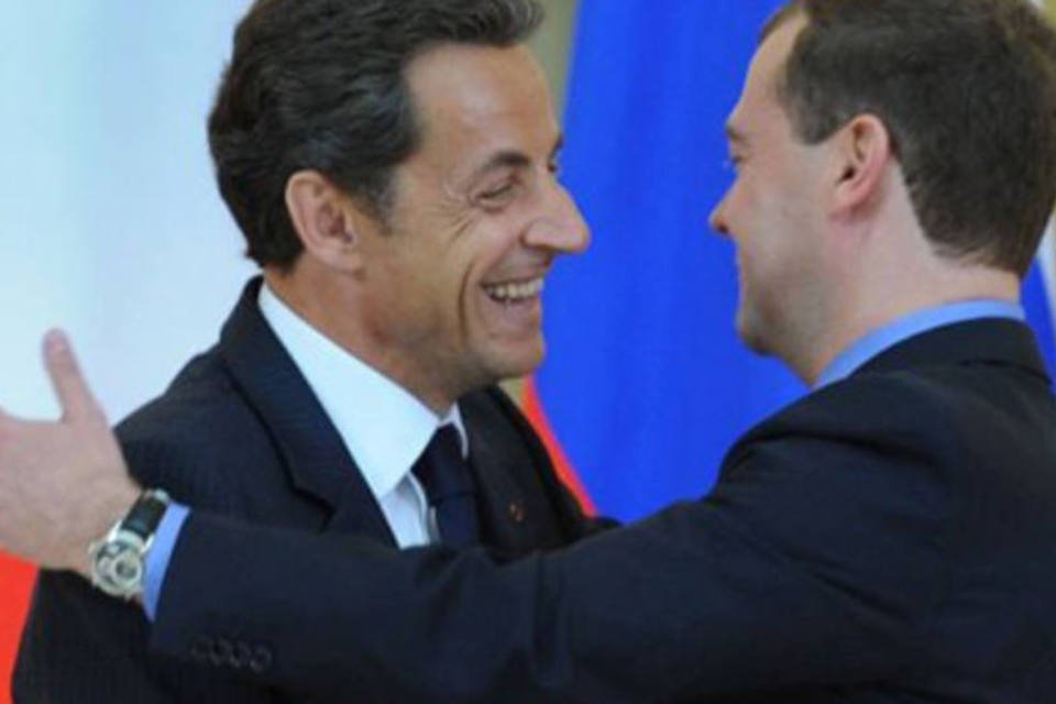 França e Rússia assinam acordos comerciais