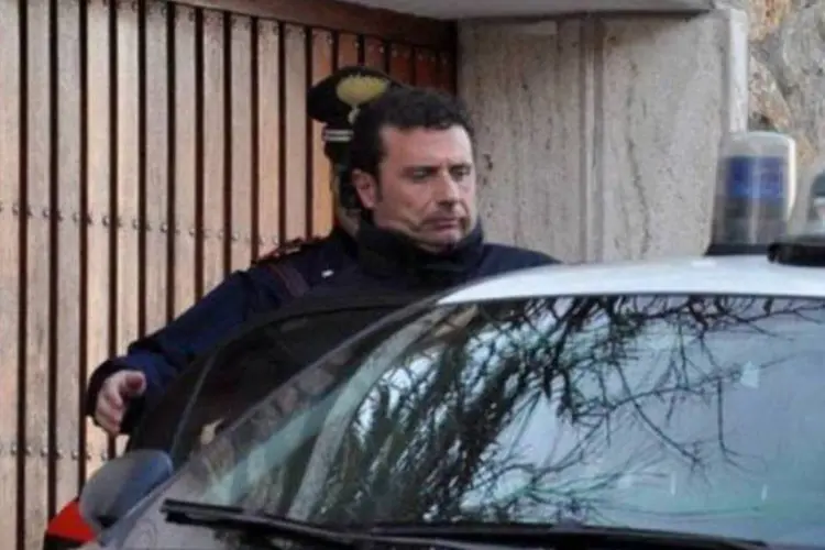 Schettino foi detido por homicídio múltiplo, naufrágio e abandono de navio: ele admitiu à Justiça que estava no comando da embarcação no momento da colisão (AFP / Enzo Russo)