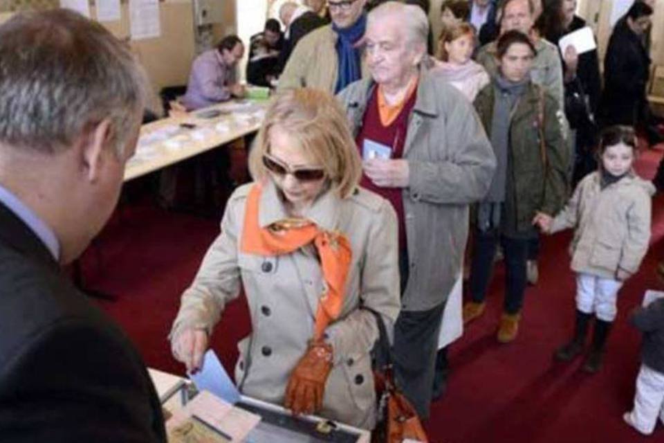 Franceses votam em grande número em eleição presidencial