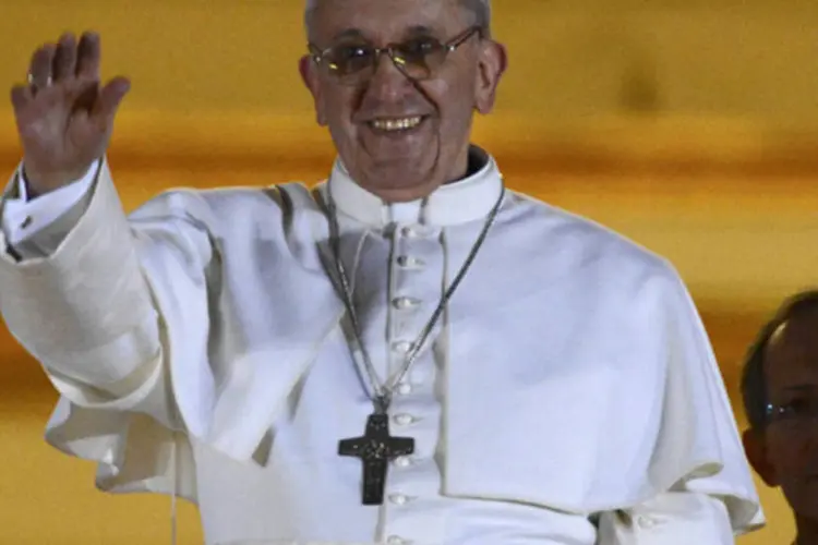
	Papa Franciso I &eacute; considerado &quot;humilde e reservado&quot; por fieis no Vaticano
 (REUTERS/Dylan Martinez)