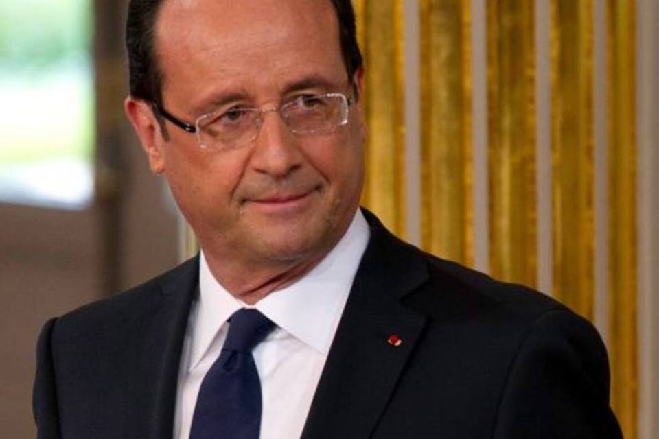 Hollande expressa "grande alegria" por libertação Langlois