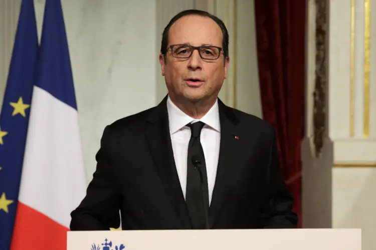 François Hollande: ele chamou os jornalistas de "nossos heróis de hoje" (Philippe Wojazer/Reuters)
