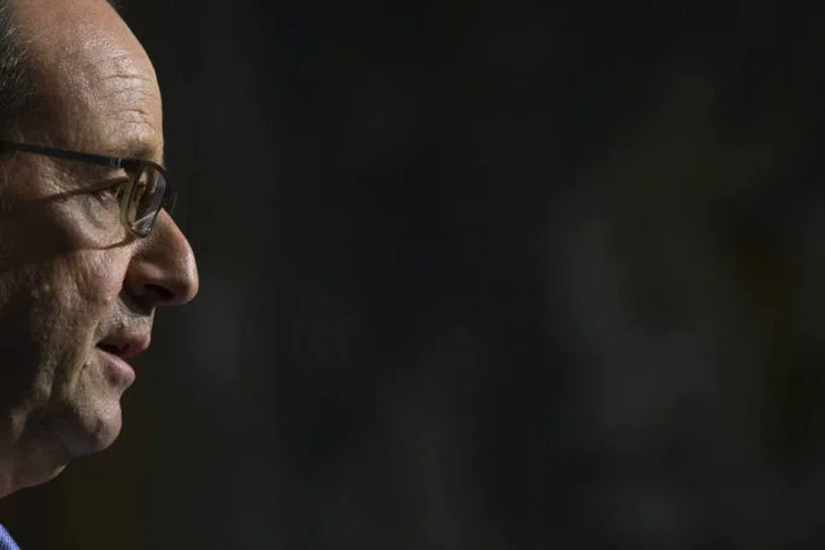 
	Hollande: resolu&ccedil;&atilde;o foi aprovada com apoio do partido Socialista, de Hollande, na c&acirc;mara baixa
 (Philippe Wojazer/Reuters)