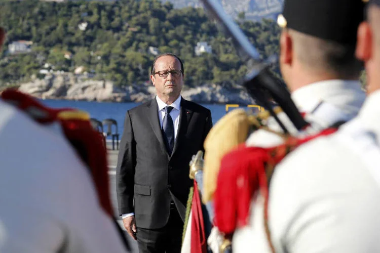 Hollande: "Eu primeiro peço à Rússia que respeite a integridade do território ucraniano" (Sebastien Nogier/Pool/Reuters)