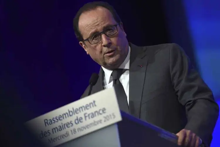 
	O presidente Fran&ccedil;ois Hollande: &quot;a Fran&ccedil;a n&atilde;o vai intervir militarmente no terreno&quot;
 (Stephane de Sakutin/Reuters)