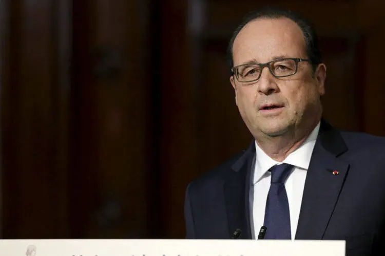 
	Presidente da Fran&ccedil;a, Fran&ccedil;ois Hollande: o ataque a&eacute;reo aconteceu em um palmeiral na localidade de Al Yala, onde ficava o campo de treinamento dos radicais
 (Enrique de la Osa/Reuters)