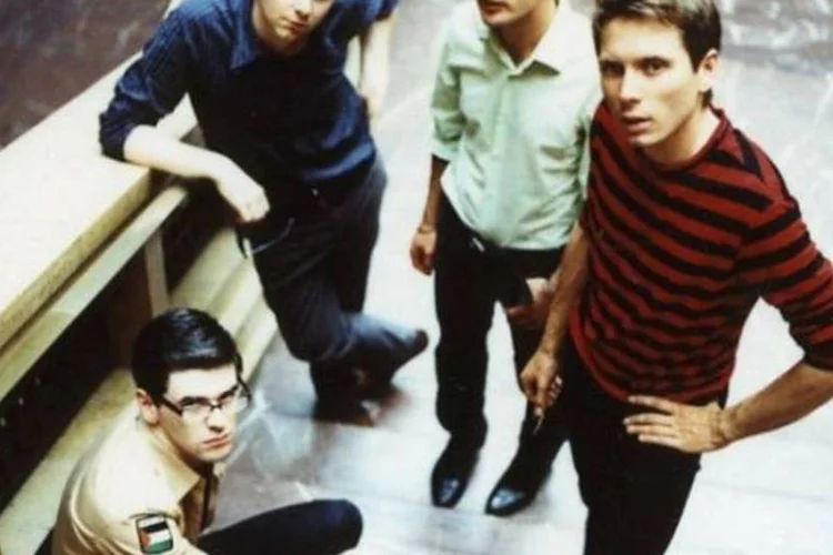 Como o último show da banda no país, em 2010, a apresentação do Franz Ferdinand foi fulminante, direcionada pela cativante pulsação de dance rock pelo qual a banda é conhecida (Divulgação/Facebook)