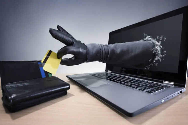 
	Fraude: estudo mostra alto n&uacute;mero de perfis falsos de grandes marcas
 (Thinkstock)