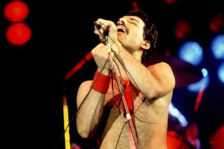 Freddie Mercury: música superou a marca de 1,6 bilhão de reproduções em streaming (WireImage/Divulgação)