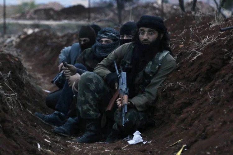 
	Al Nusra: o l&iacute;der da Frente explicou que &quot;a nova forma&ccedil;&atilde;o n&atilde;o ter&aacute; v&iacute;nculos com organiza&ccedil;&otilde;es estrangeiras&quot;
 (Reuters)