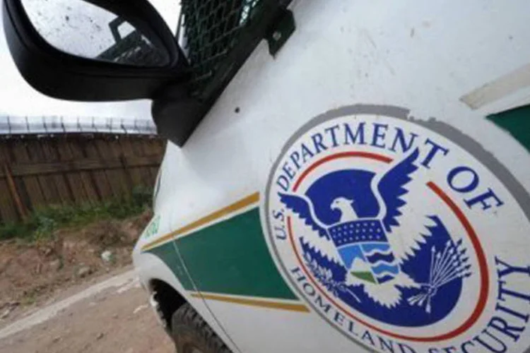Patrulha da fronteira norte-americana: corpo policial não especificou que arma causou as lesões dos dois agentes (Mark Ralston/AFP)