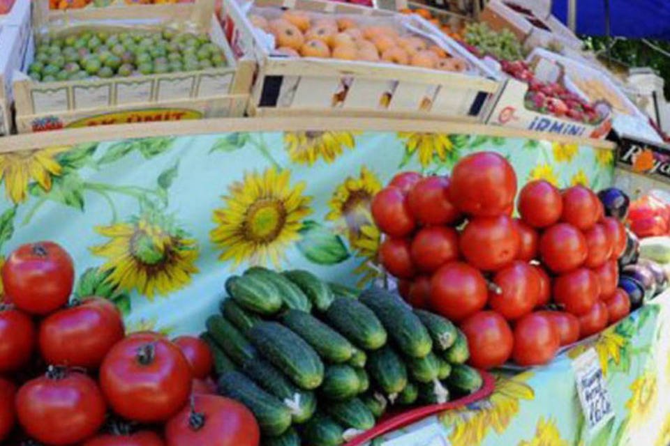 UE exige explicações da Rússia por proibição de importar verduras