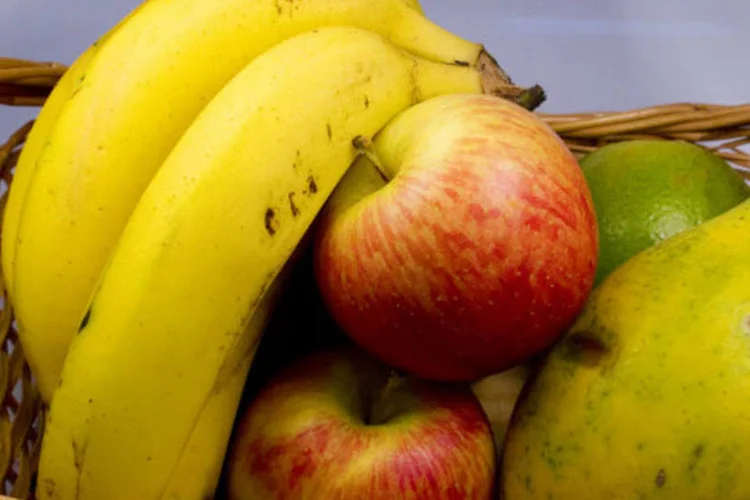 
	Cesta de frutas
 (Marcos Santos/USP Imagens)