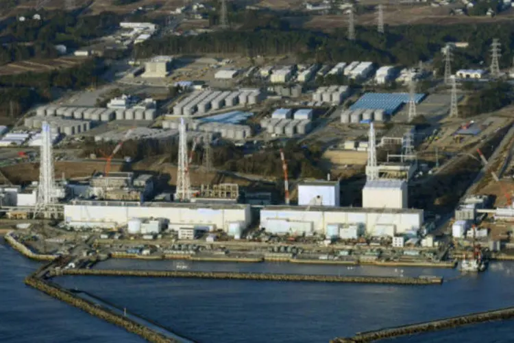 
	Fukushima: o incidente acontece poucas semanas depois que um problema na provis&atilde;o de energia desativou os sistemas de refrigera&ccedil;&atilde;o das piscinas de combust&iacute;vel usado das unidades 1, 3 e 4
 (REUTERS/Kyodo)